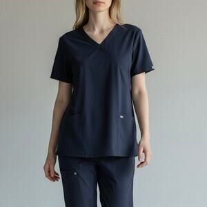 Urbane Ultimate navy v-neck scrub top Size XXL